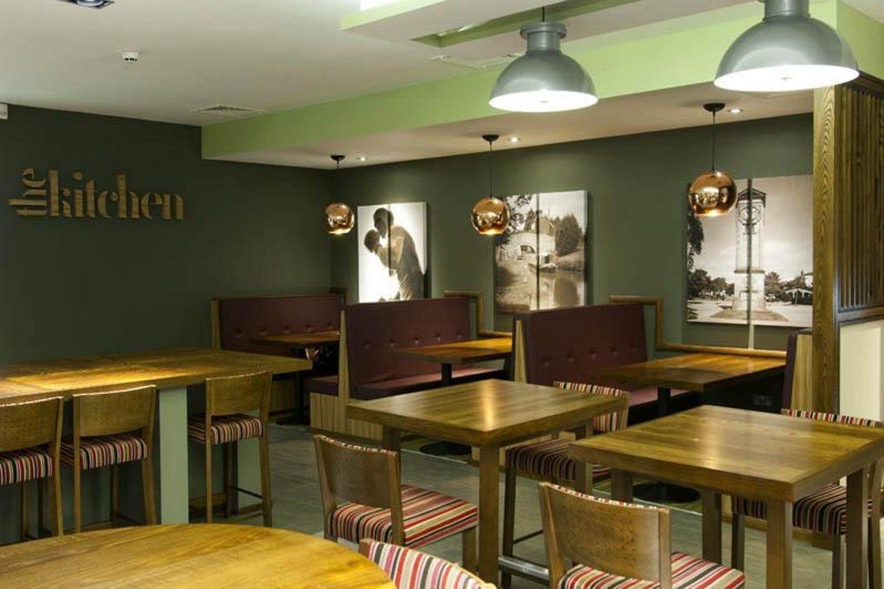 Premier Inn Leamington Spa Town Centre Bagian luar foto